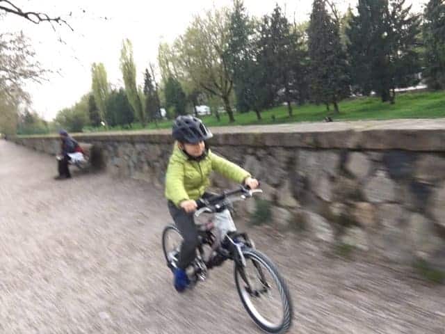 barbara deve recarsi in bicicletta