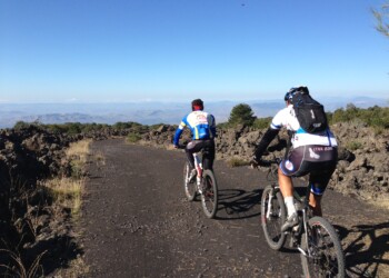 Sicilia in bici - monaci delle terre nere