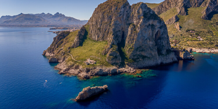 Scopri un affascinante percorso ciclabile tra Bagheria, Aspra e Casteldaccia con visita alle Cantine Duca di Salaparuta - Capo Zafferano