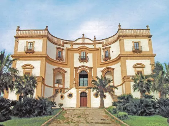 Scopri un affascinante percorso ciclabile tra Bagheria, Aspra e Casteldaccia con visita alle Cantine Duca di Salaparuta