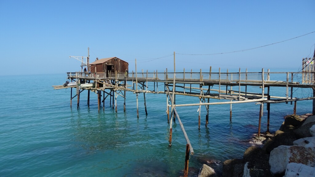 In bici tra i borghi arbëreshë del Molise - trabucco temoli