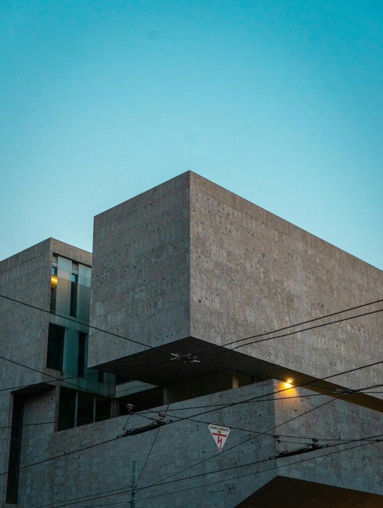 Milano in bicicletta - Bocconi - Foto di Adriano su Unsplash