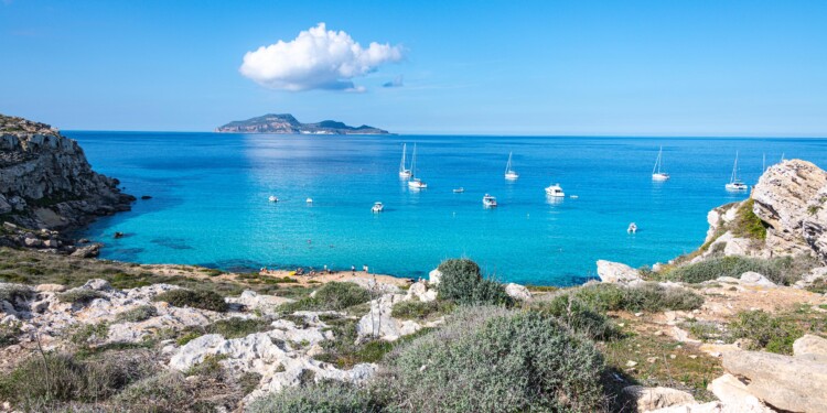 Favignana foto archivio Associazione Kymbala