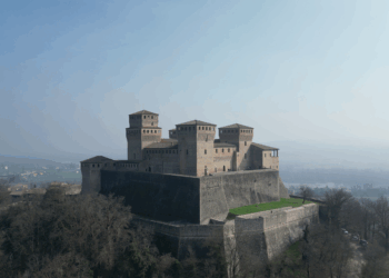 ciclabile Parchi Castelli del Ducato - Castello di Torrechiara